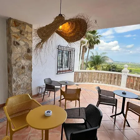 Aguila Villa Fontilles